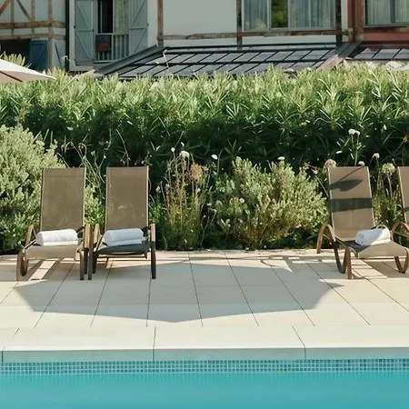 Zubieta Hotel