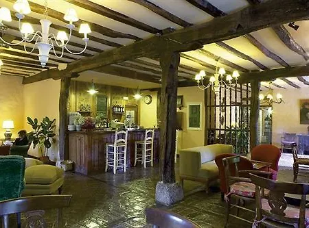 Zubieta Hotel